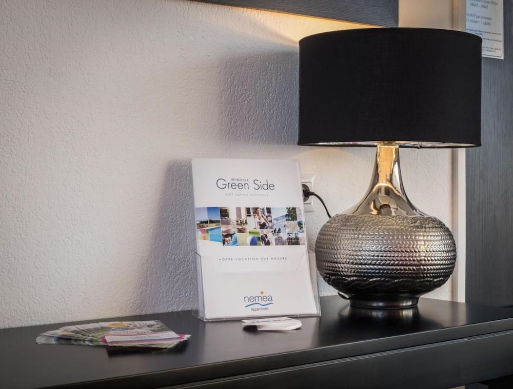 Nemea Appart Hotel Green Side Biot Sophia Antipolis 24/50