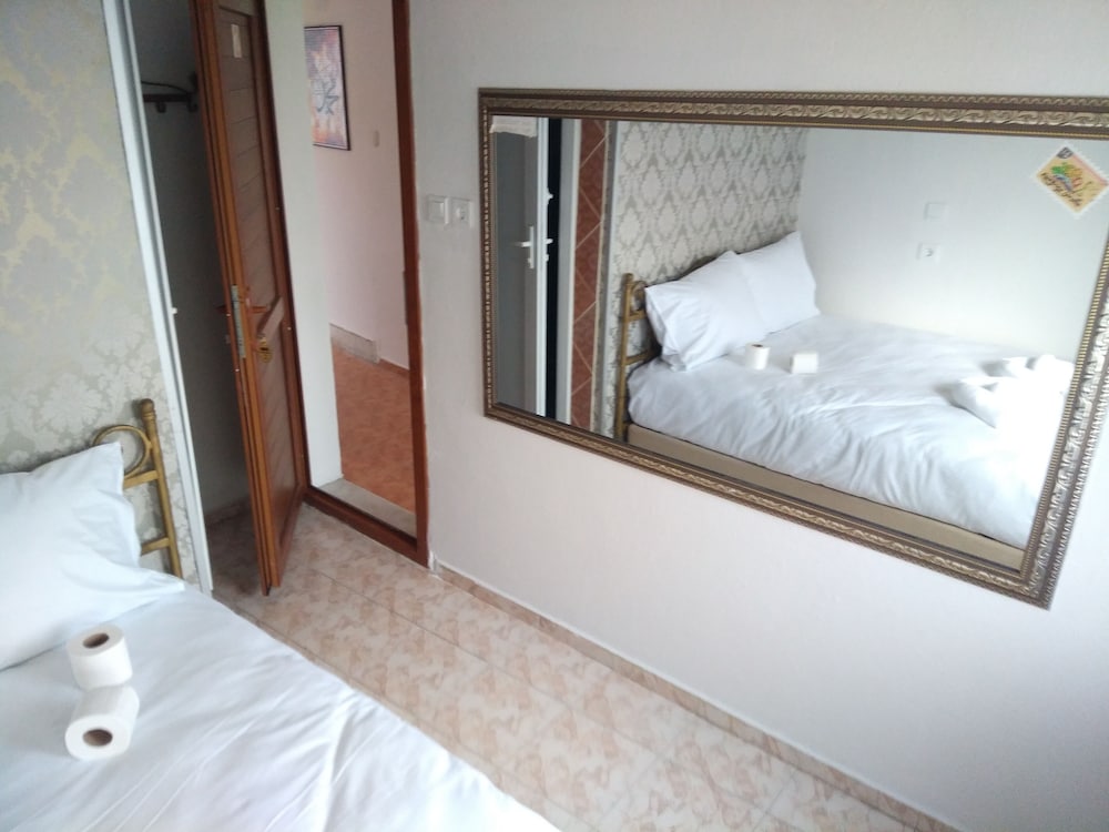 Anz Guesthouse 14/50