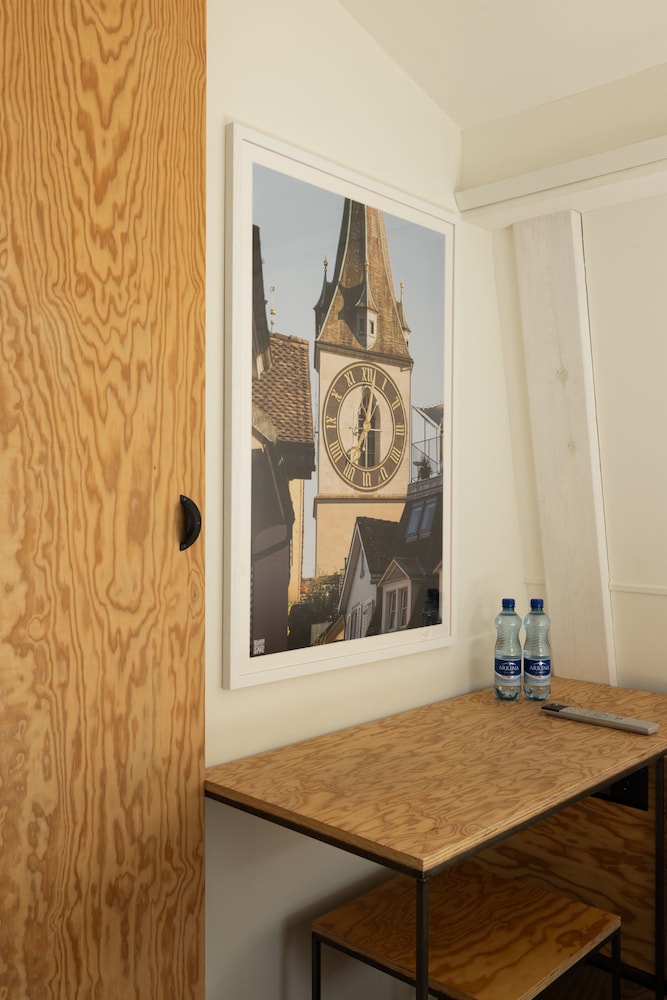 Fred Guest House Zurich Hauptbahnhof 37/50