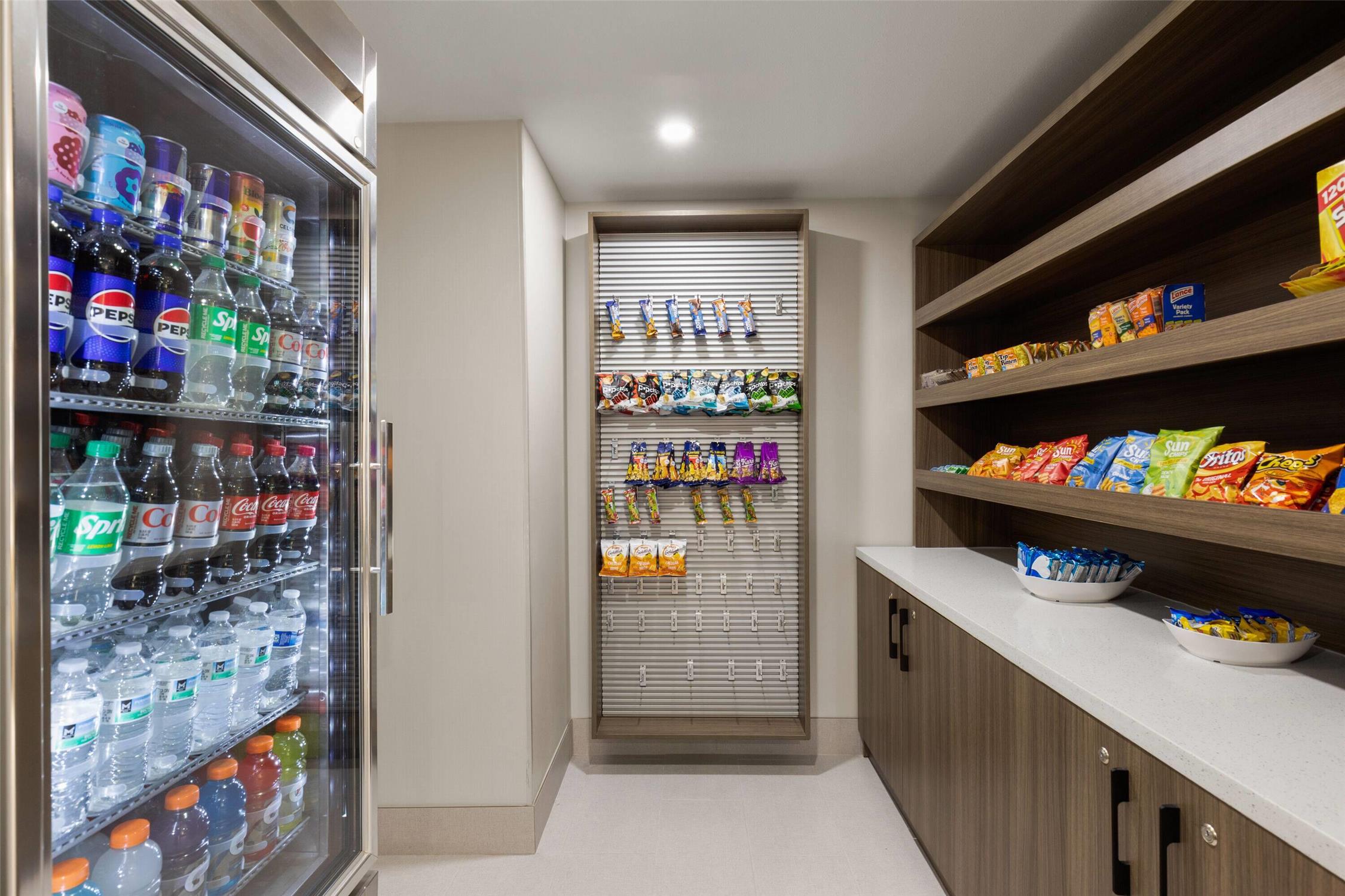 La Quinta Inn & Suites by Wyndham Atlanta Roswell 13/47