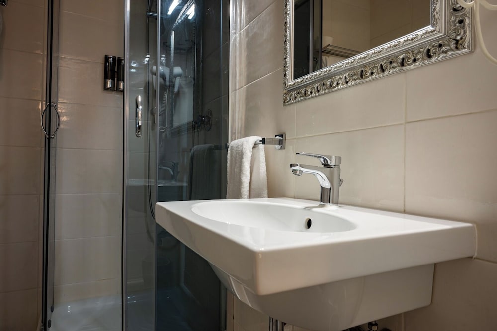 Hotel Genova Liberty 47/51
