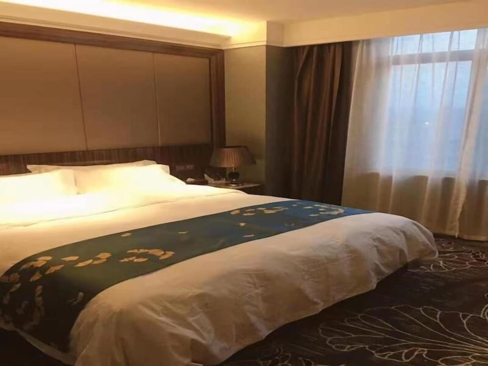 Greentree Eastern Huainan Guangchang Road Hotel 15/39