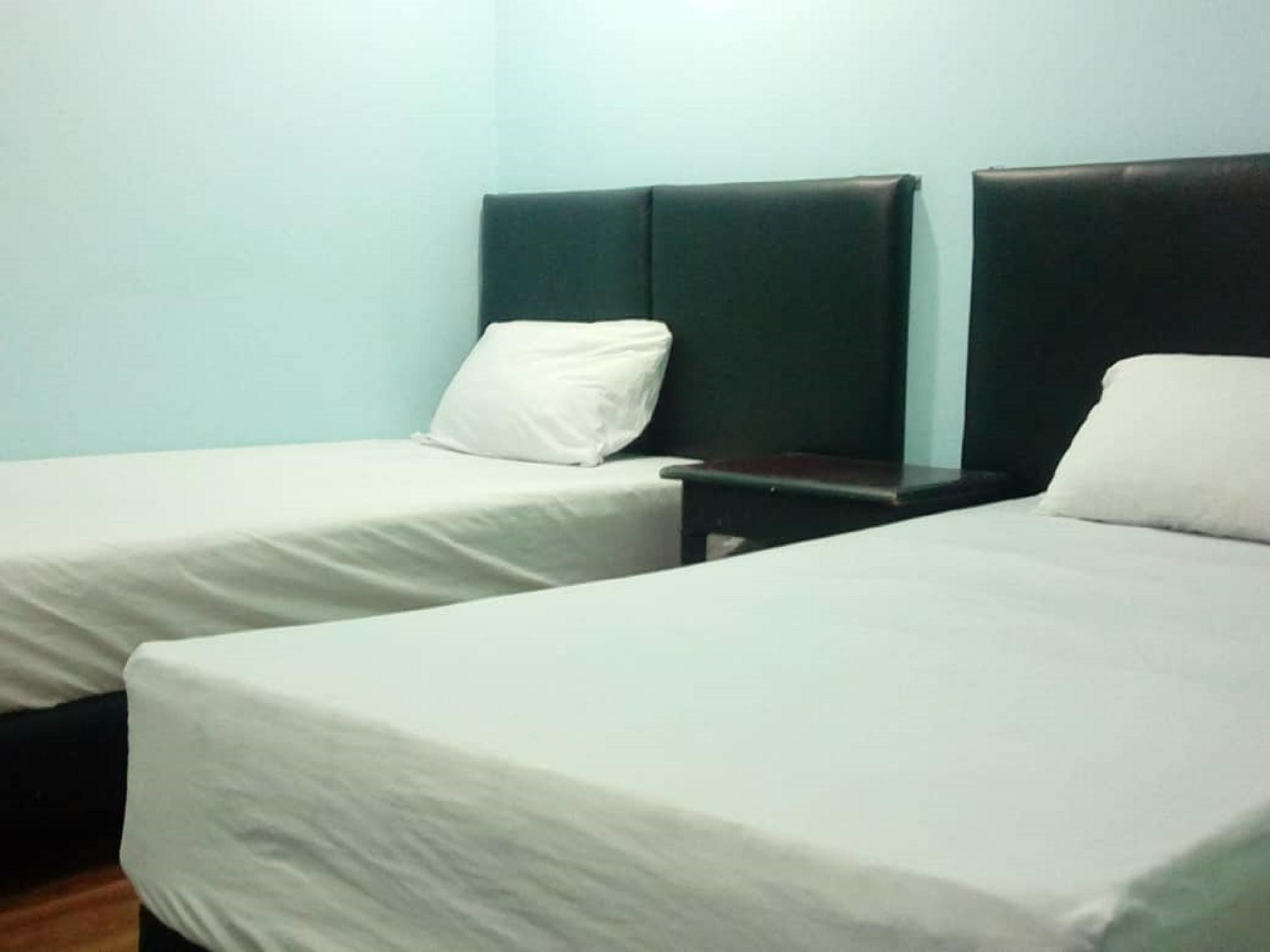 Standard, Twin Beds