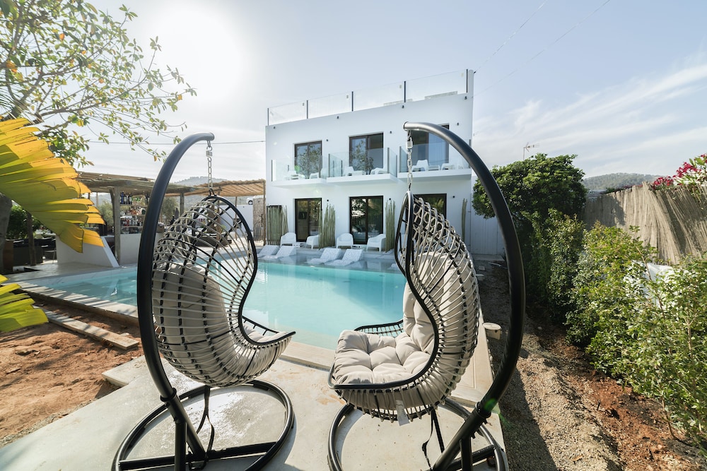 PAIISE Hotels 33/58