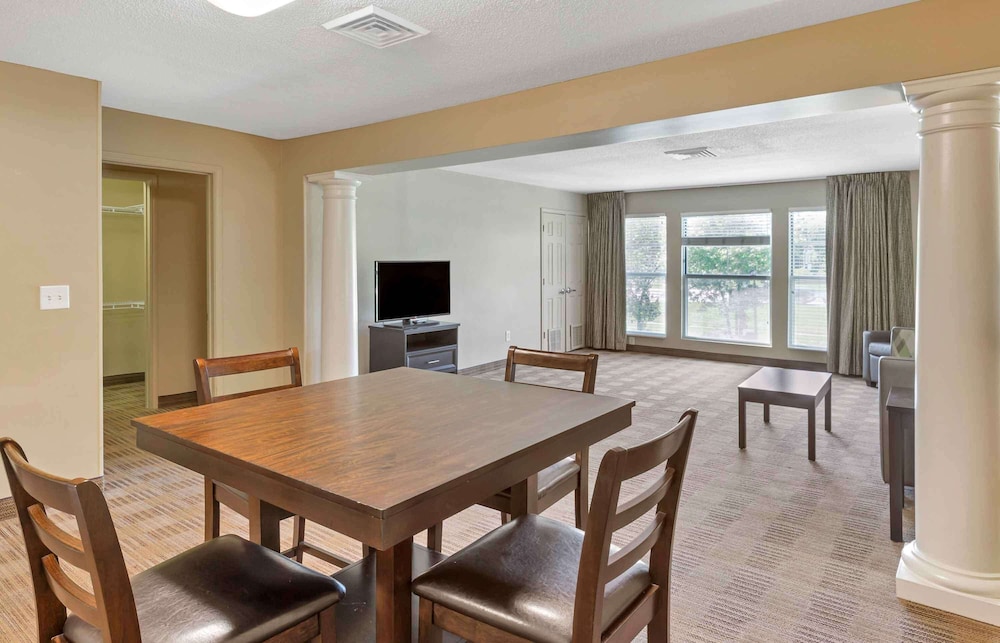 Extended Stay America Suites Phoenix Midtown 36/50