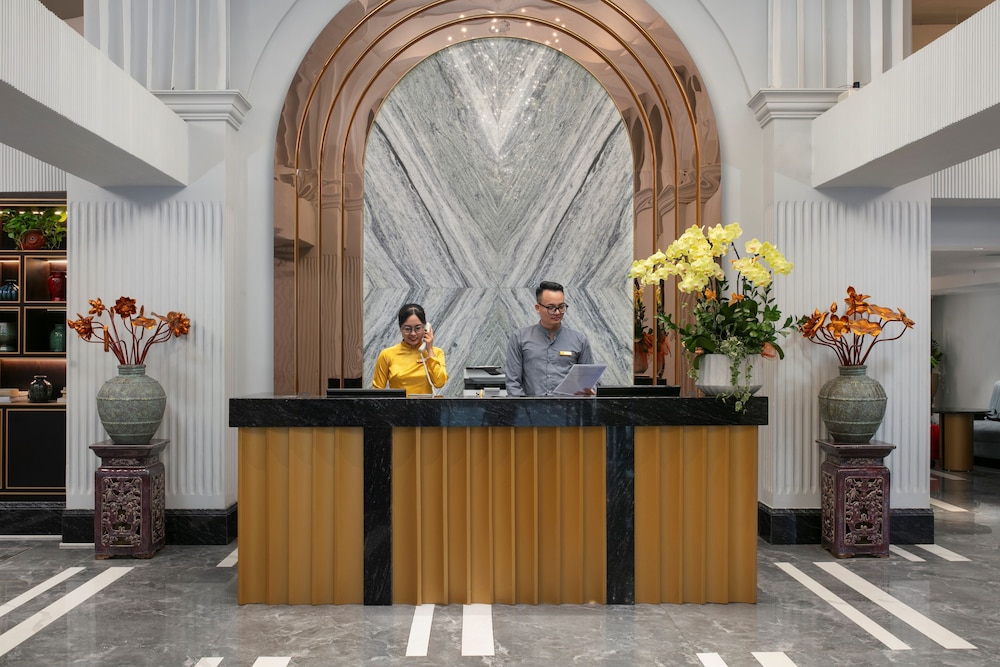 May de Ville Old Quarter Hotel 4/50