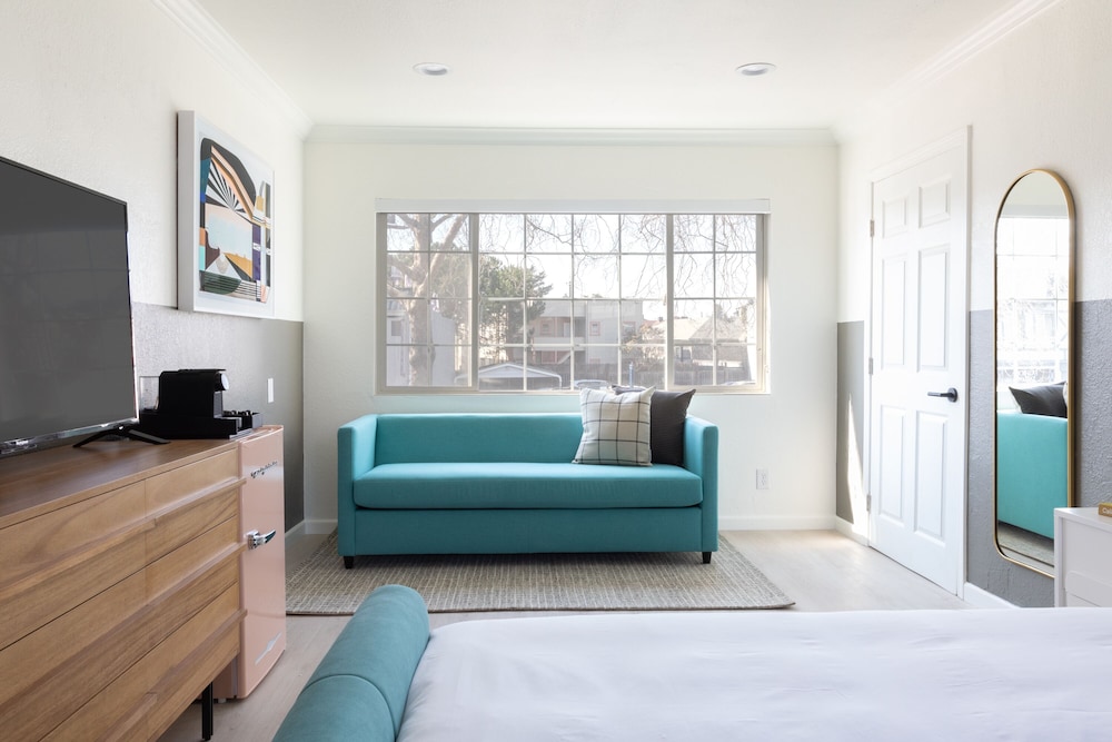 Signature Inn Berkeley Oakland 52/66
