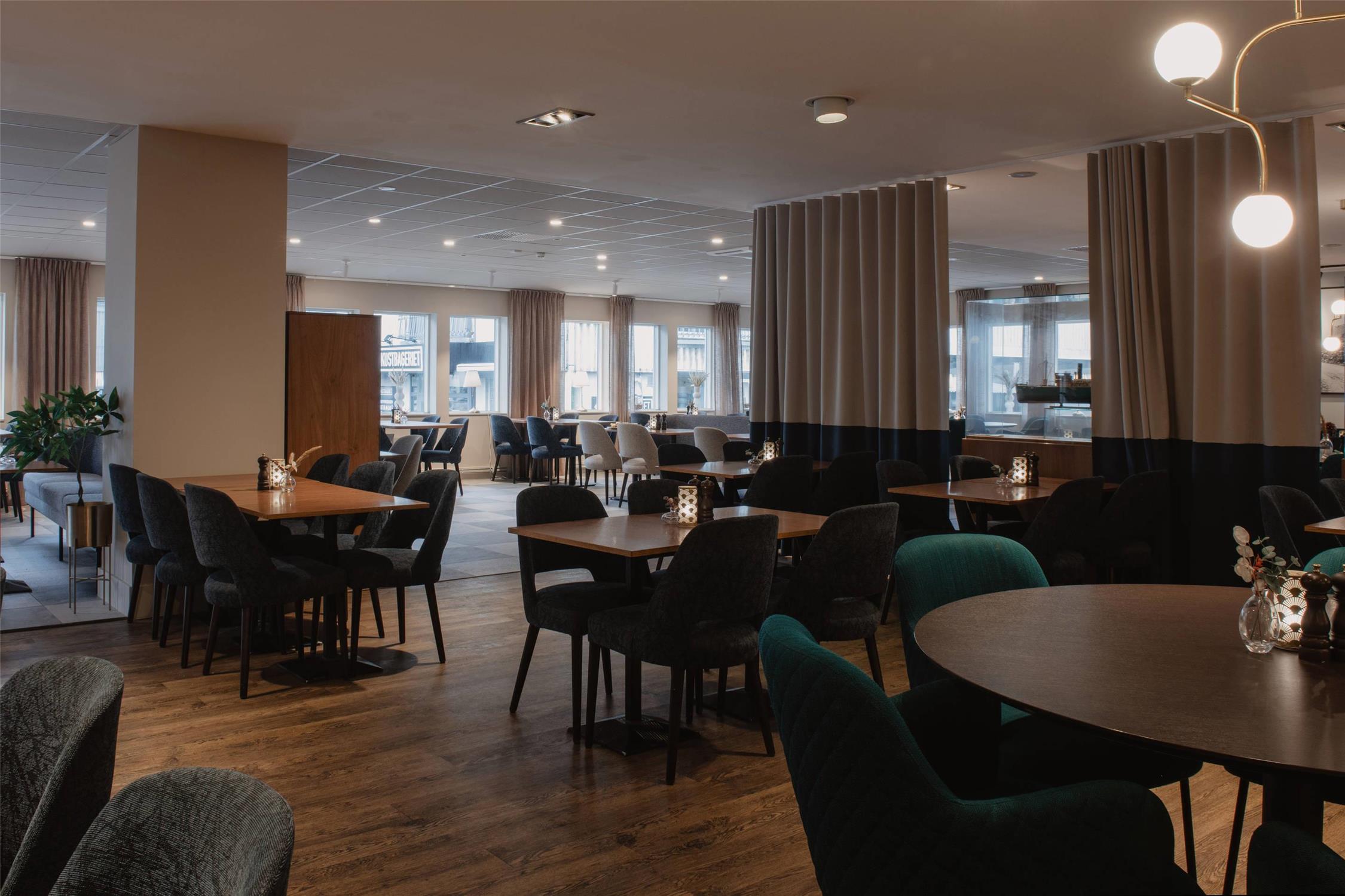 Home Hotel Fregatten 33/50