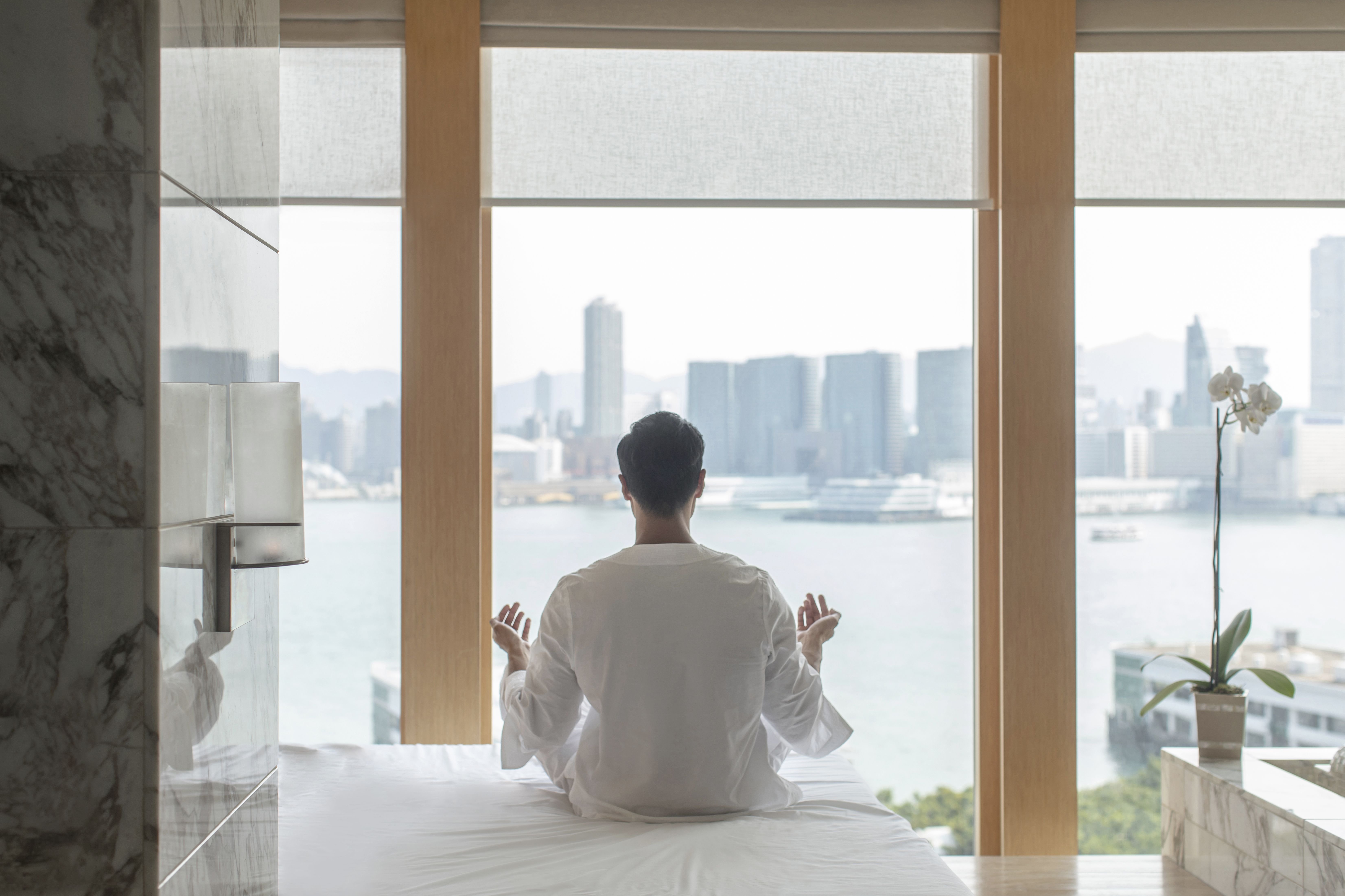 Four Seasons Hotel Hong Kong 36/76