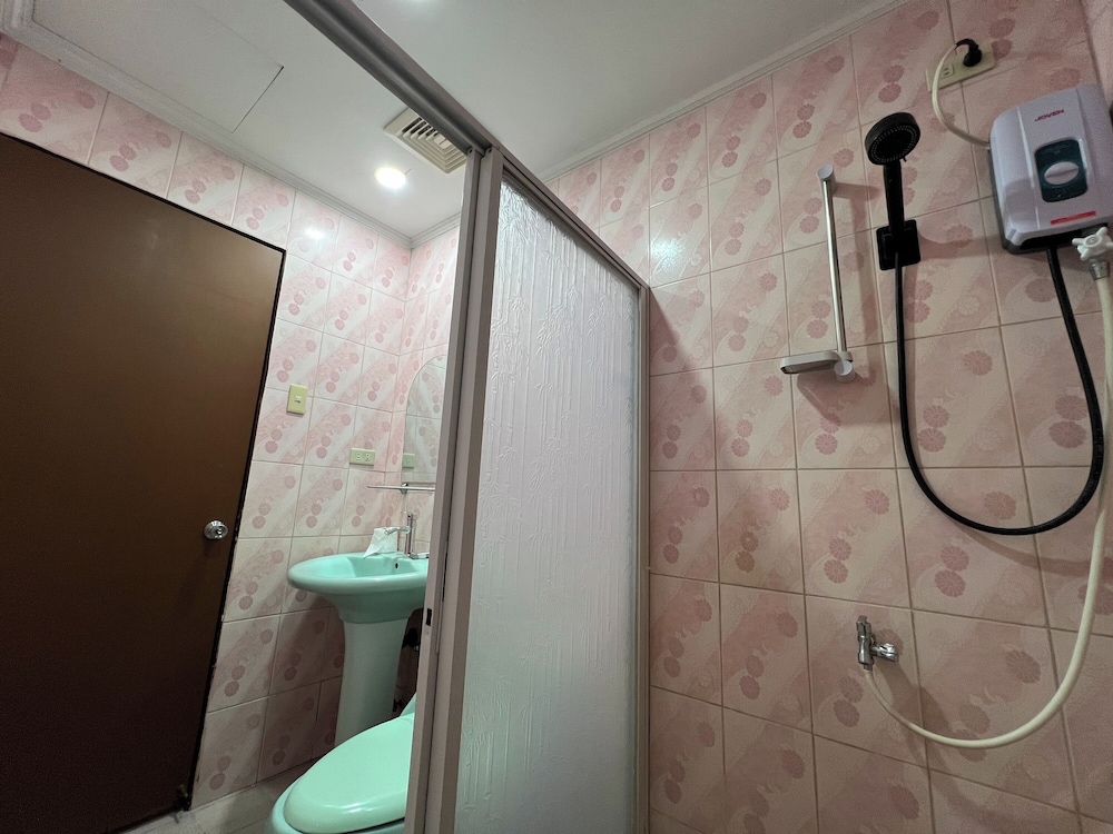 غرفة عائلية بسرير كوين، Rossa Hotel 10/10