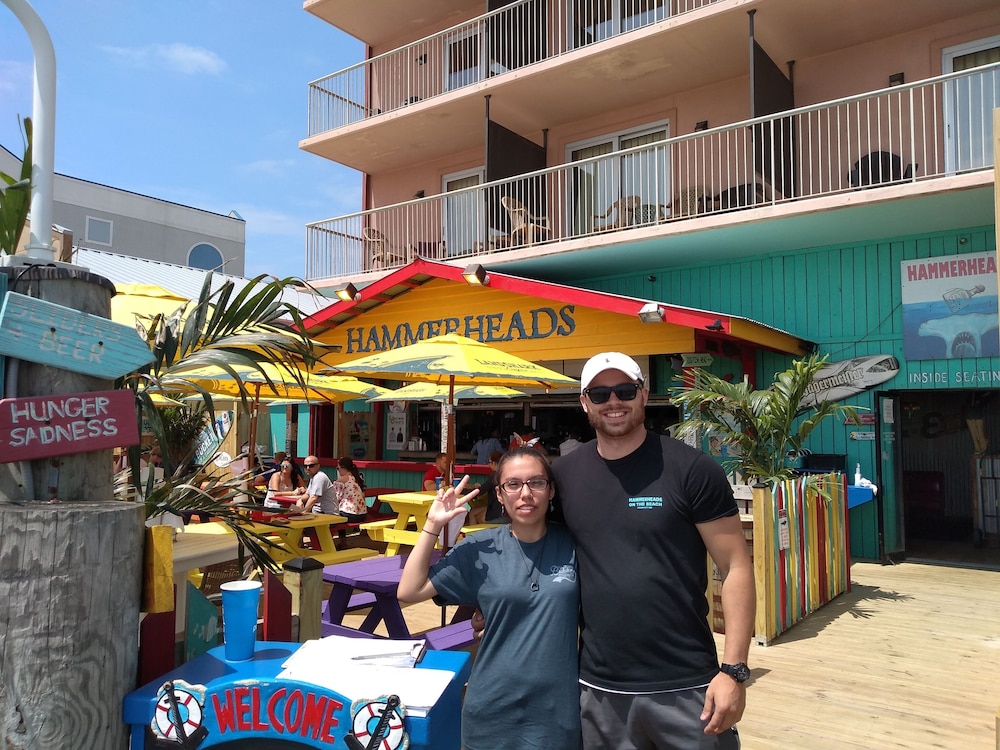 Americana Hotel Oceanfront 55/68