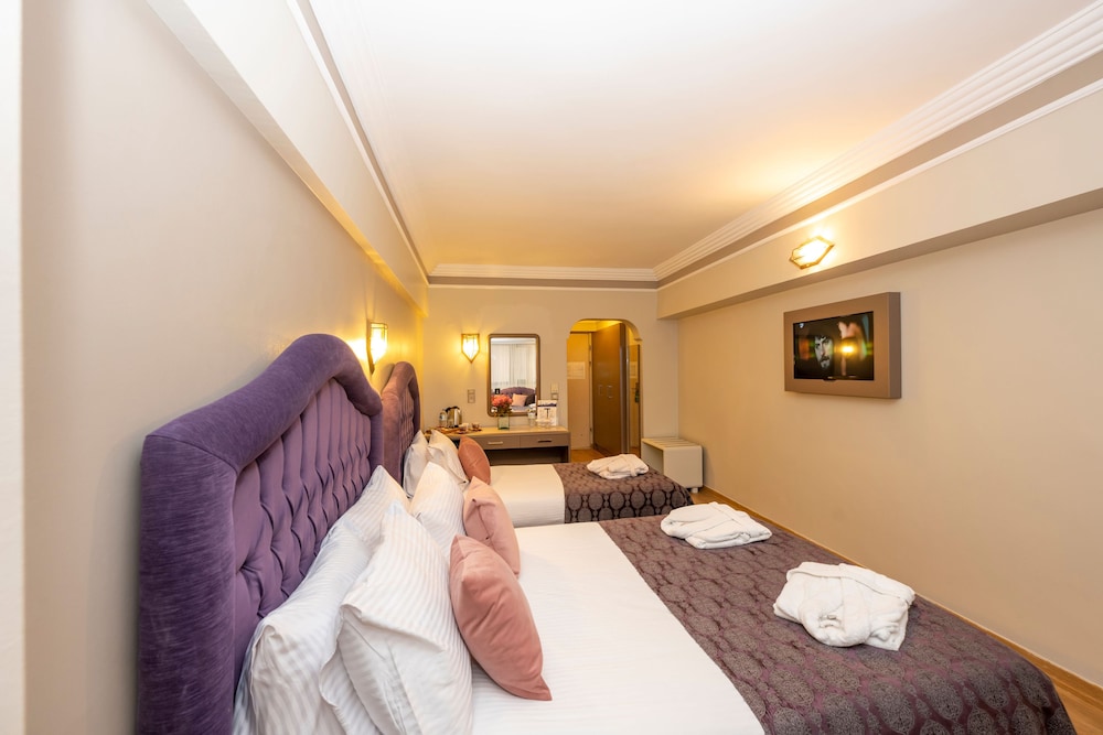 Grand Anka Hotel 28/68