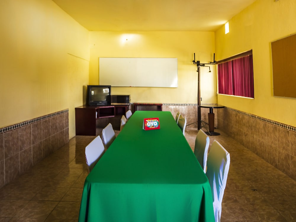 OYO Hotel Oasis, Matehuala 18/33