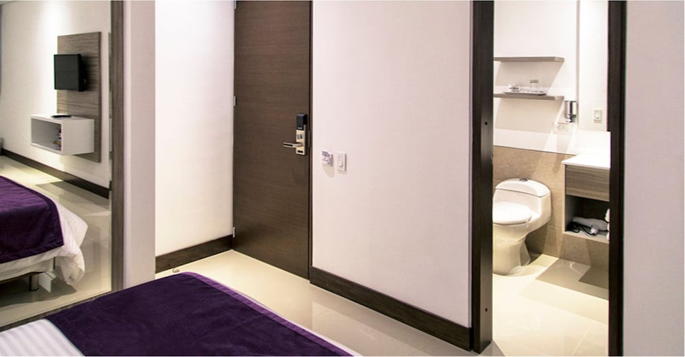Hotel Loyds 26/64