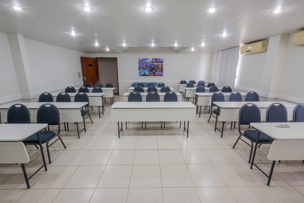 OLINDA HOTEL E EVENTOS 63/70