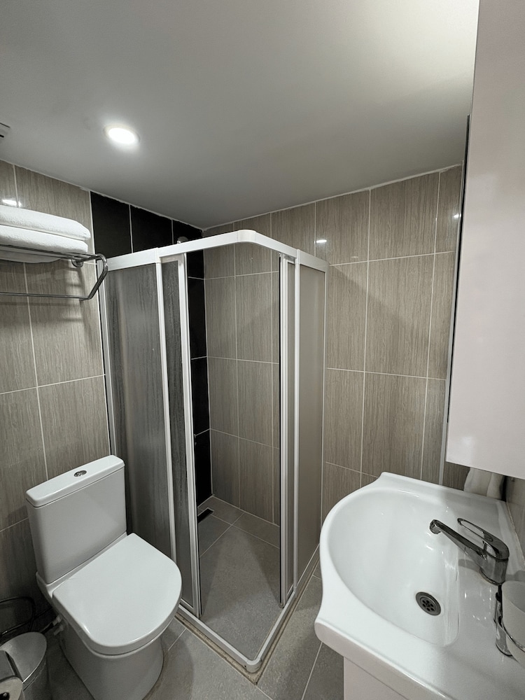 ADA BEACH HOTEL 44/50