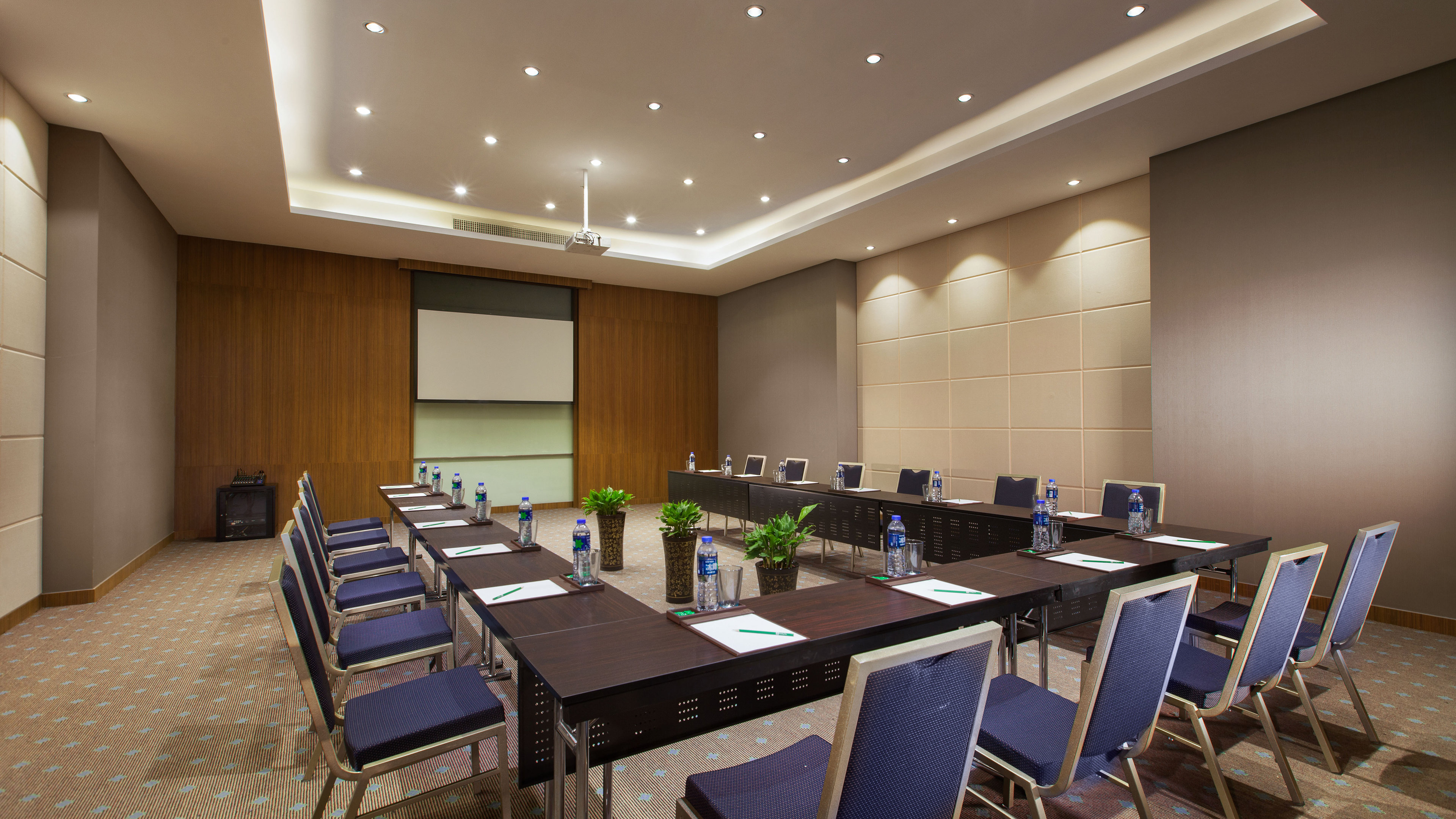 Holiday Inn Putian Xiuyu 38/50