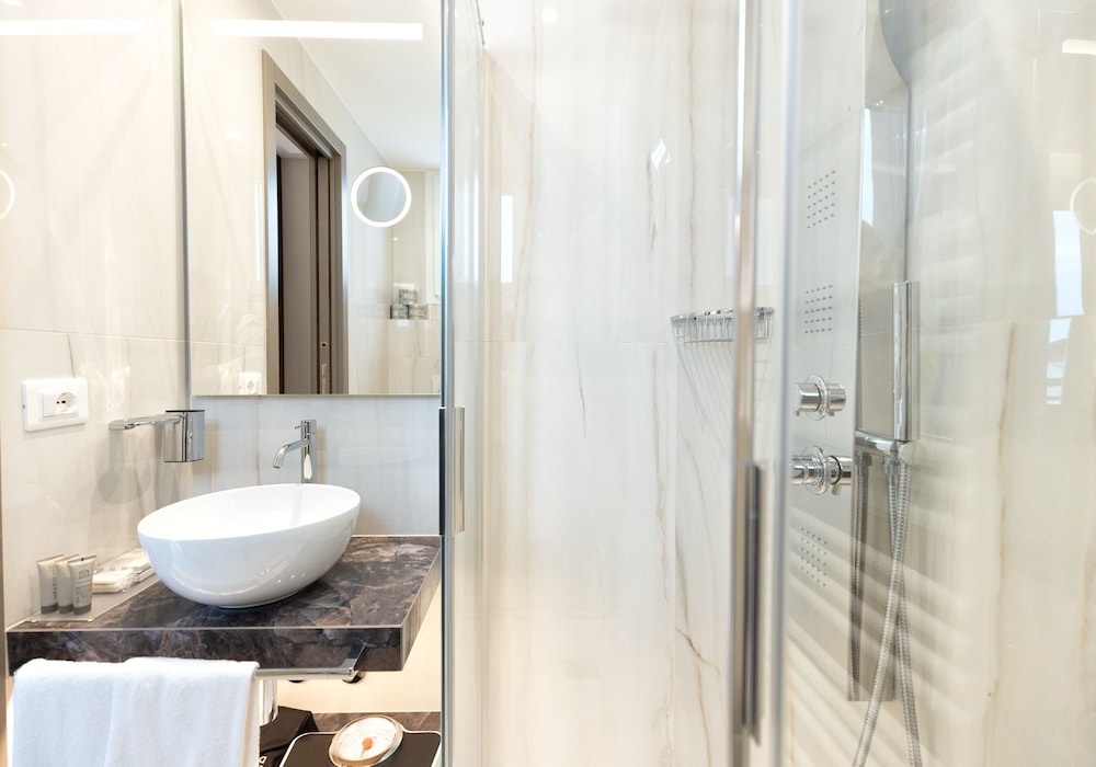 Hotel Feldberg Riccione 50/50