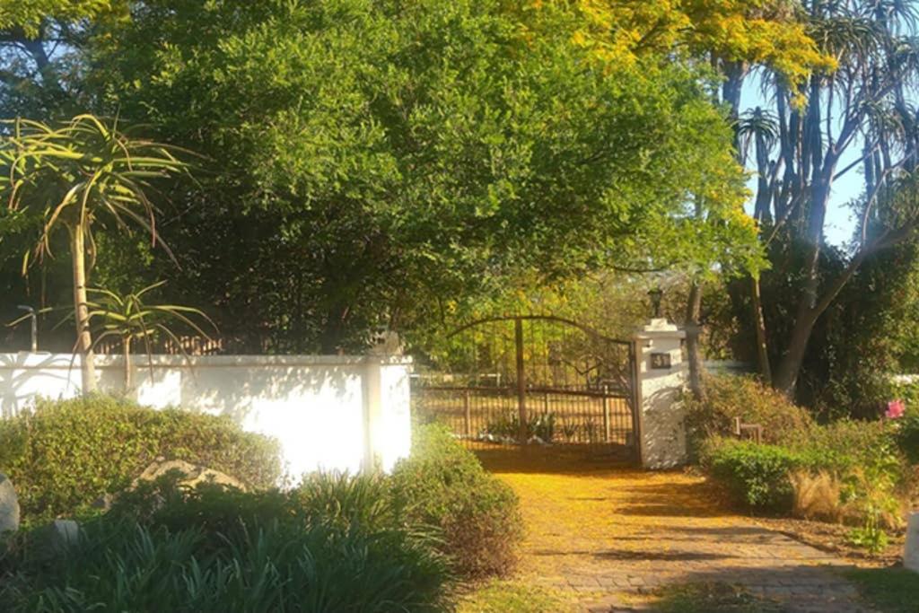 41 Ridge Self-catering Cottages 32/50