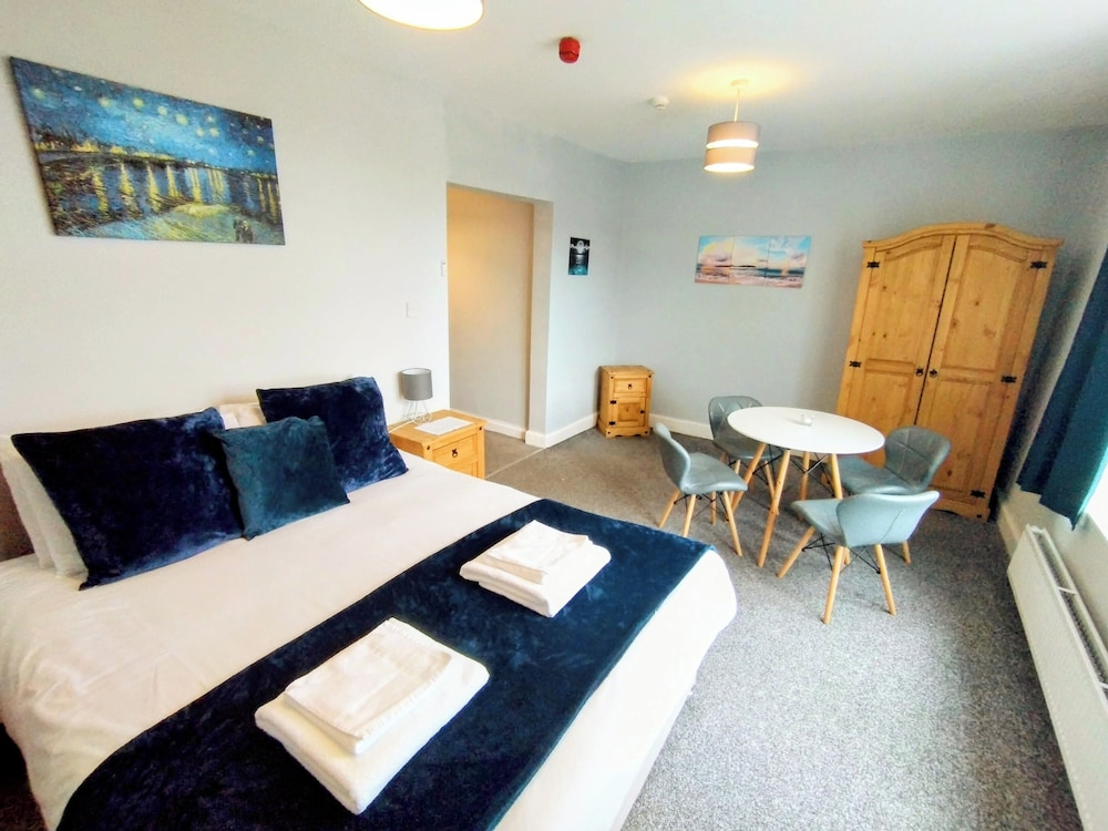 Oyo Gin House Hotel 23/50