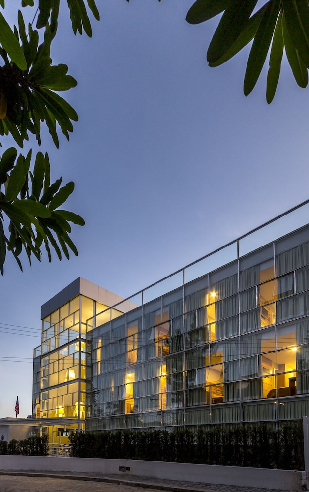 Petropolis Inn 3/50