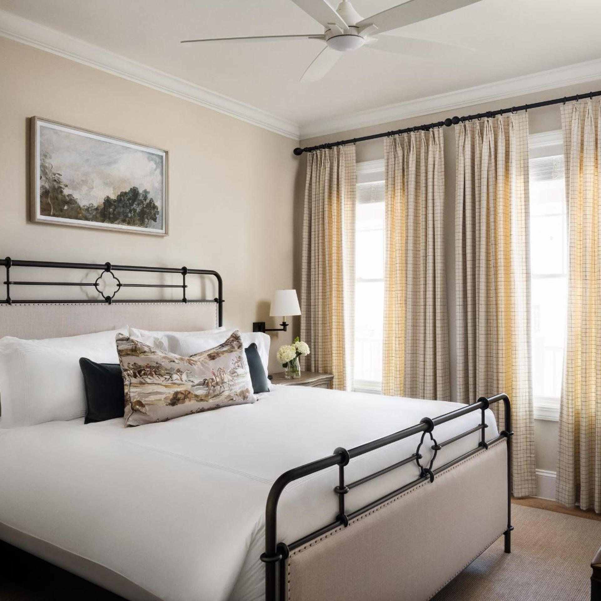 1313 West - Luxury Boutique Hotel 8/34