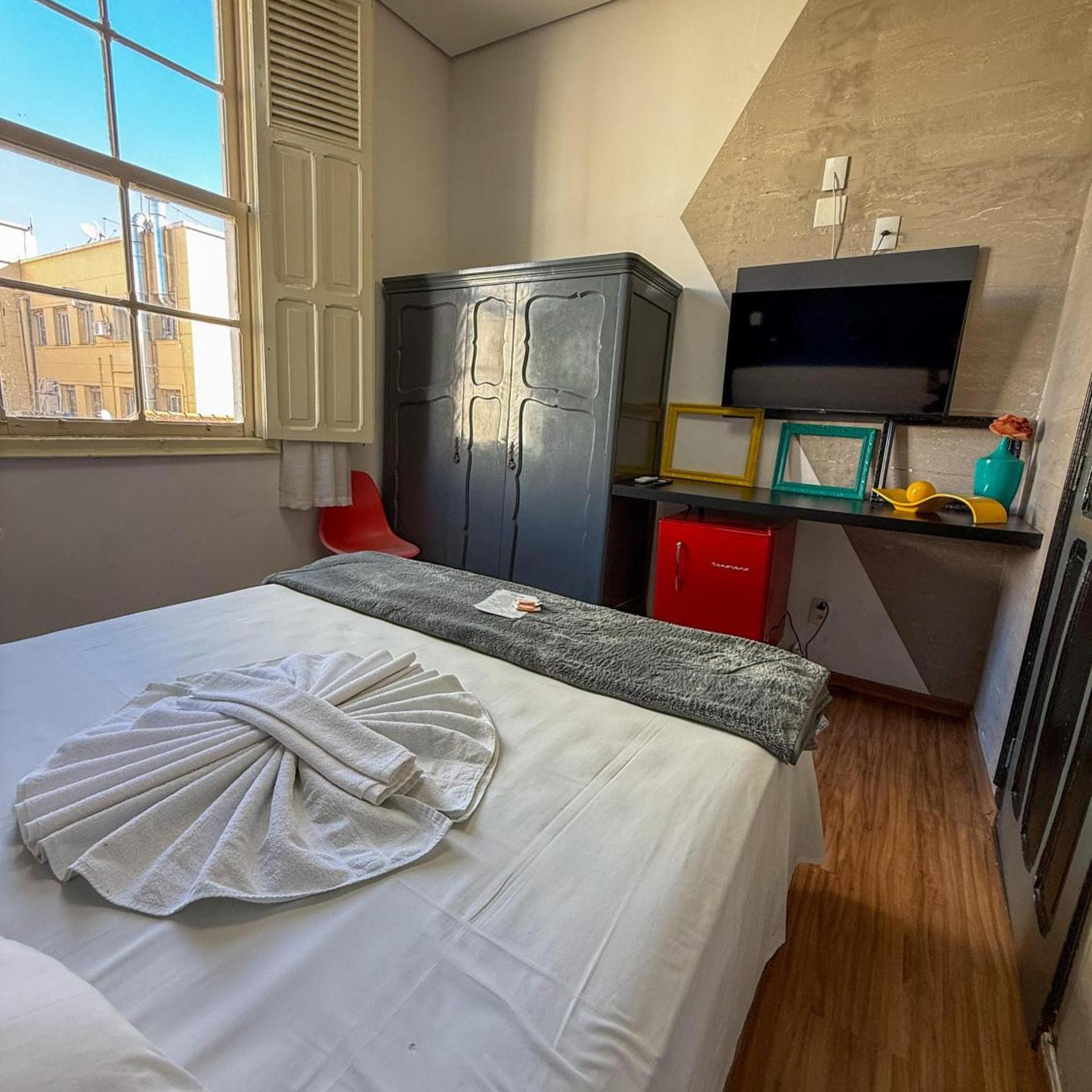 Hotel D Oeste 16/50