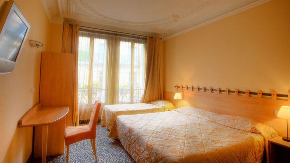 غرفة ثلاثية بسرير مزدوج وسرير فردي، Hotel Palym 2/5