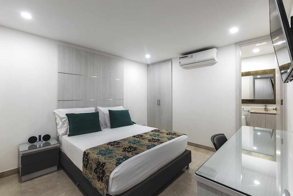 Hotel Madeiro 30/64