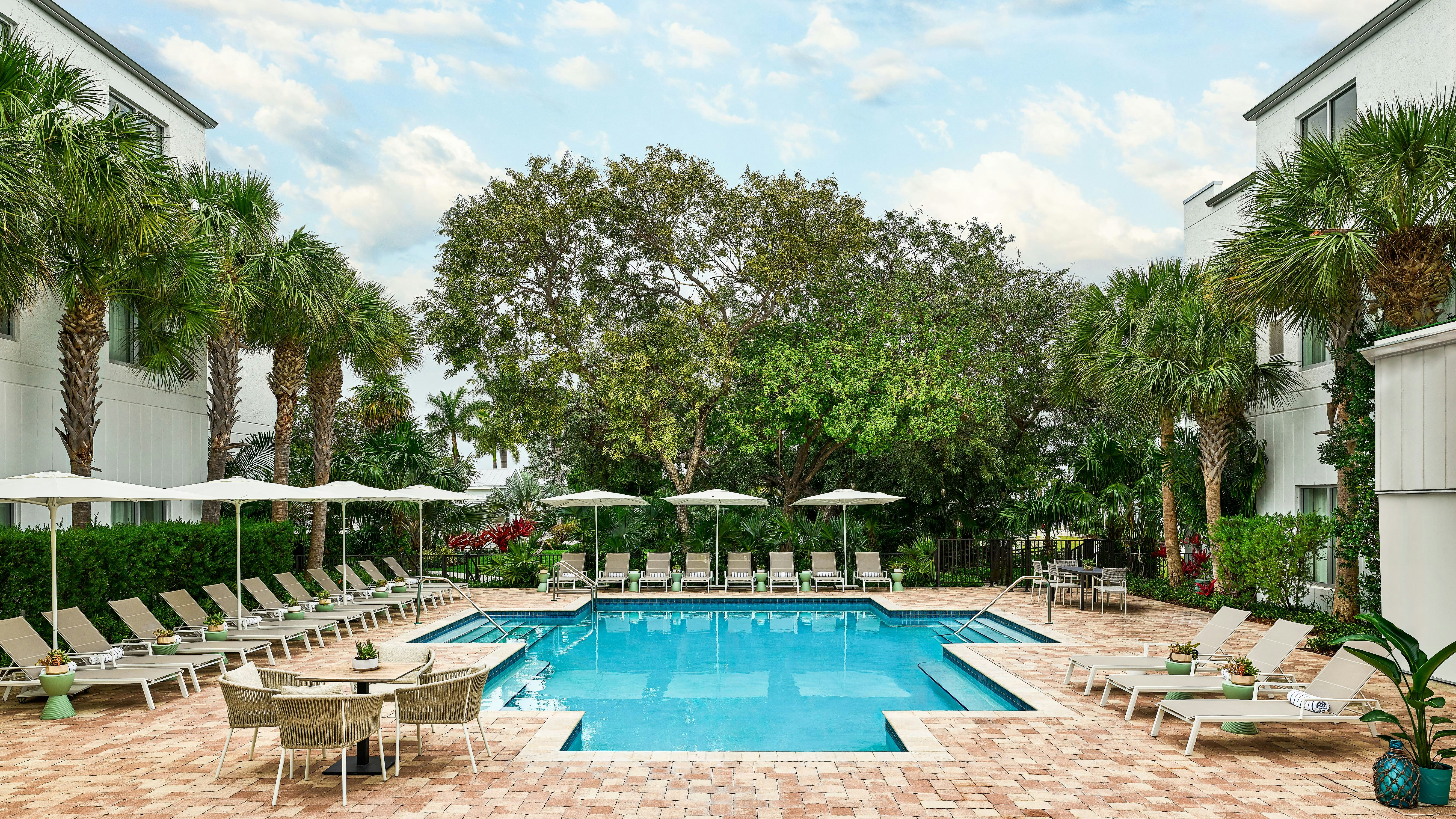 Faro Blanco Resort Marathon Florida Keys, Curio by Hilton 35/39