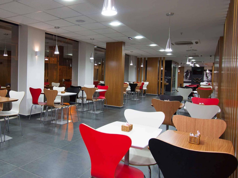 Ibis Cascavel 47/52