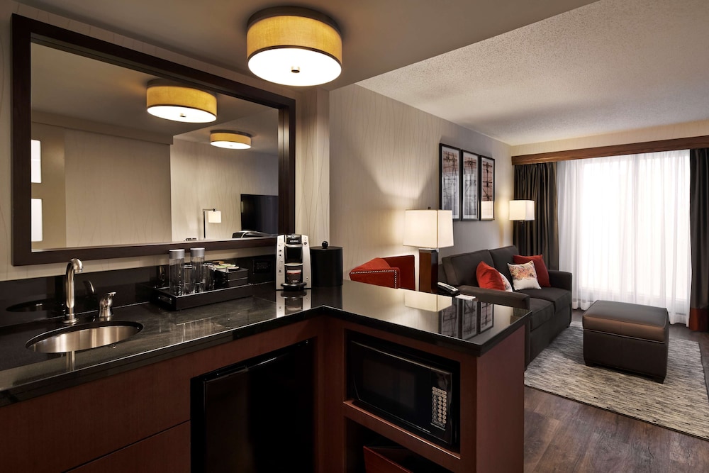 Embassy Suites By Hilton Washington Dc Chevy Chase Pavilion 57/80