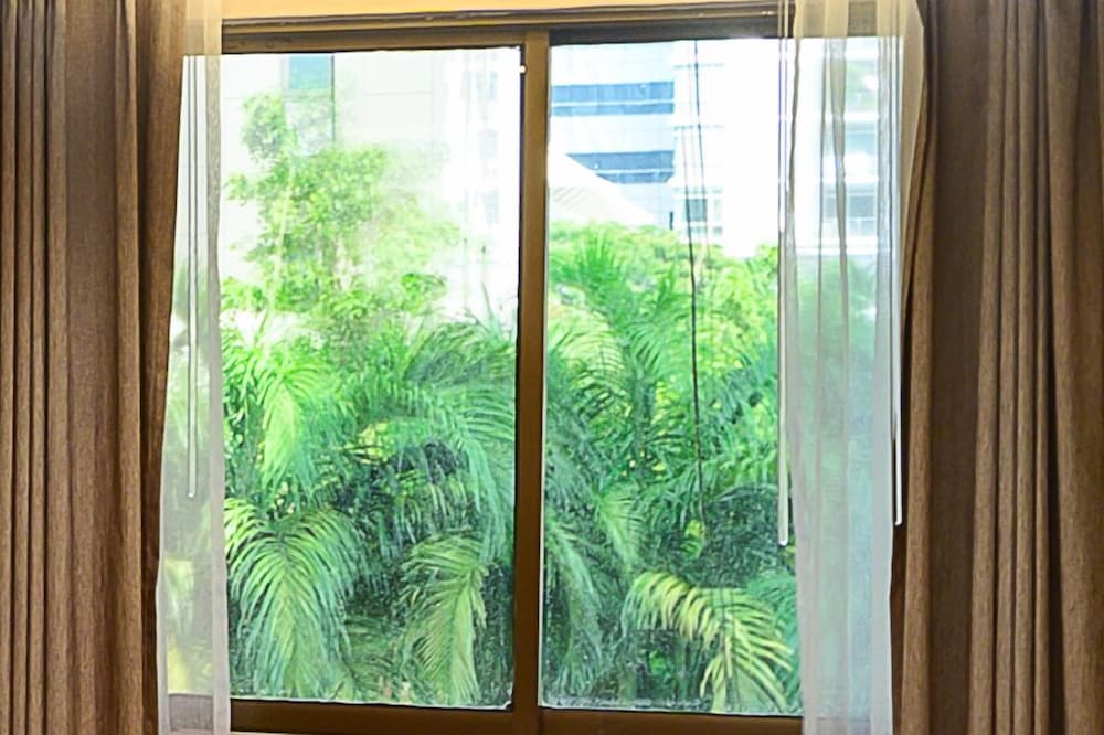 Court Wing Hotel Sukhumvit Bangkok 25/54