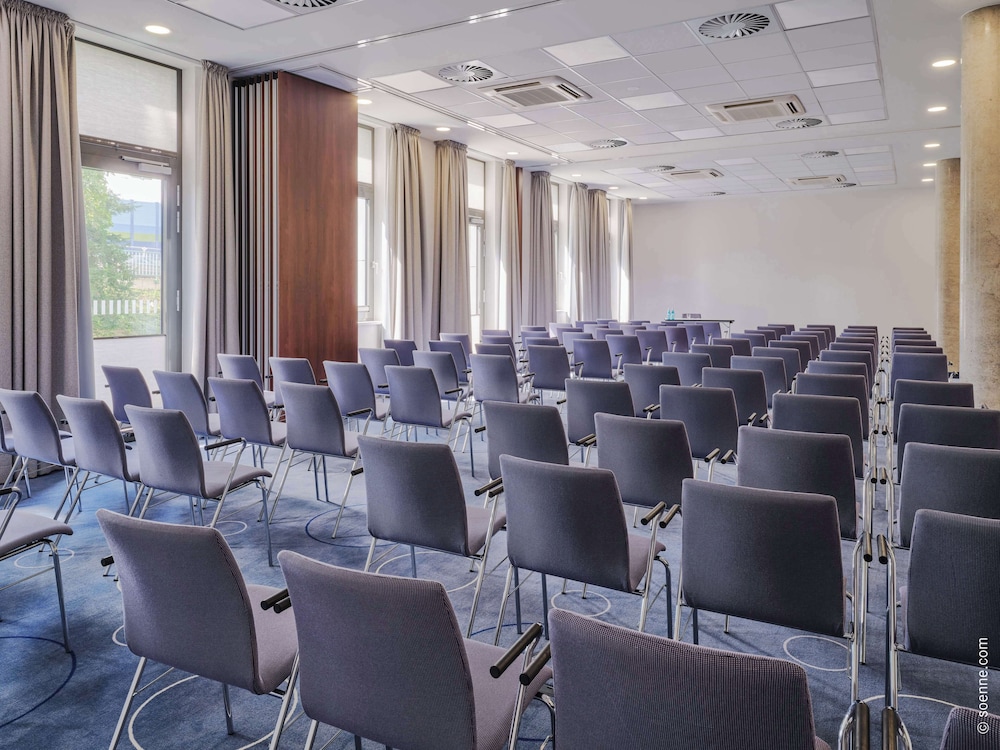 Dorint Parkhotel Frankfurt/Bad Vilbel 33/47
