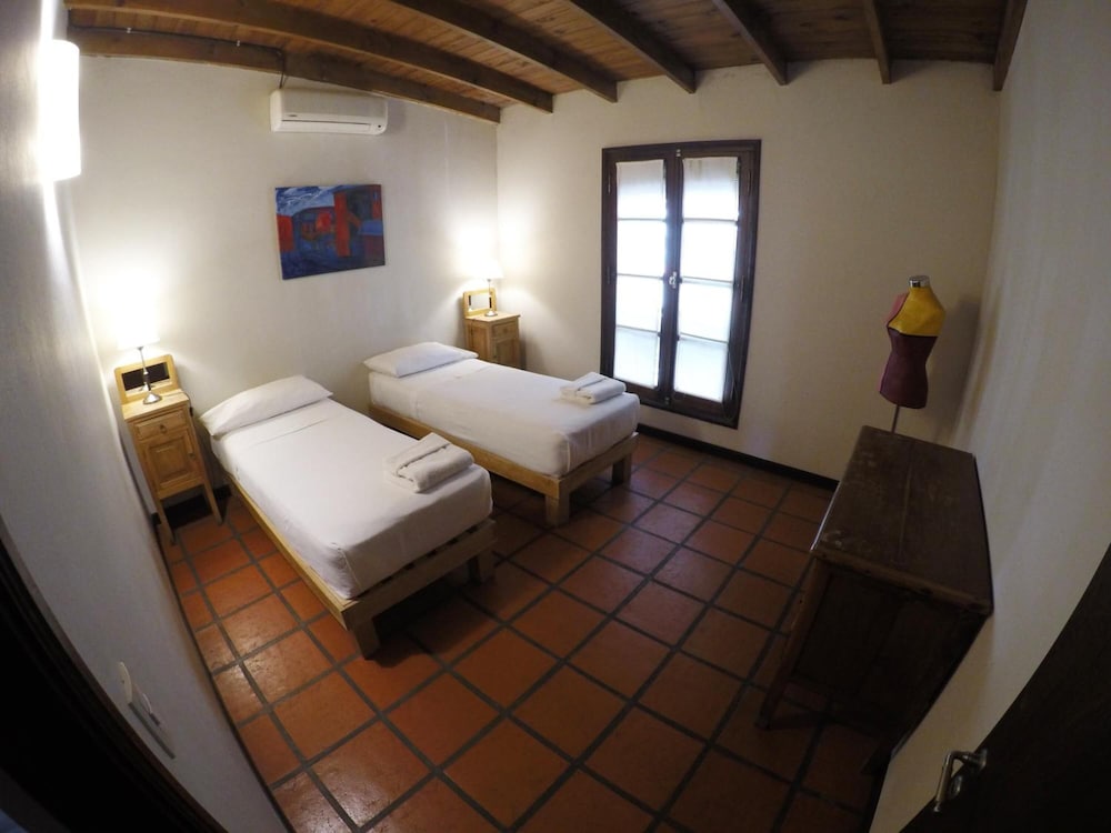 Posada Gotan Bed & Breakfast 10/45
