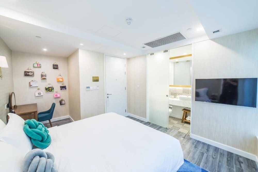 Tung Nam Lou Art Hotel 33/50
