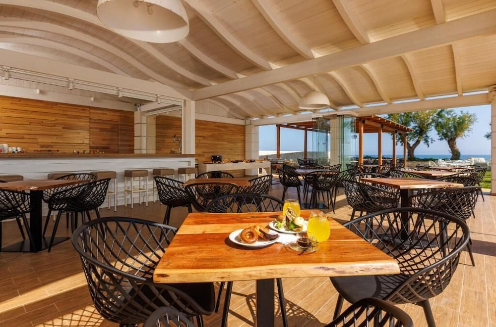 Malia Bay Beach Hotel And Bungalows 58/71