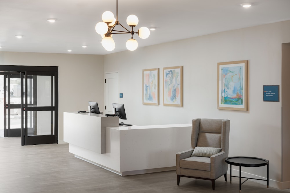 WaterWalk Extended Stay by Wyndham Phoenix - N. Happy Valley 5/41