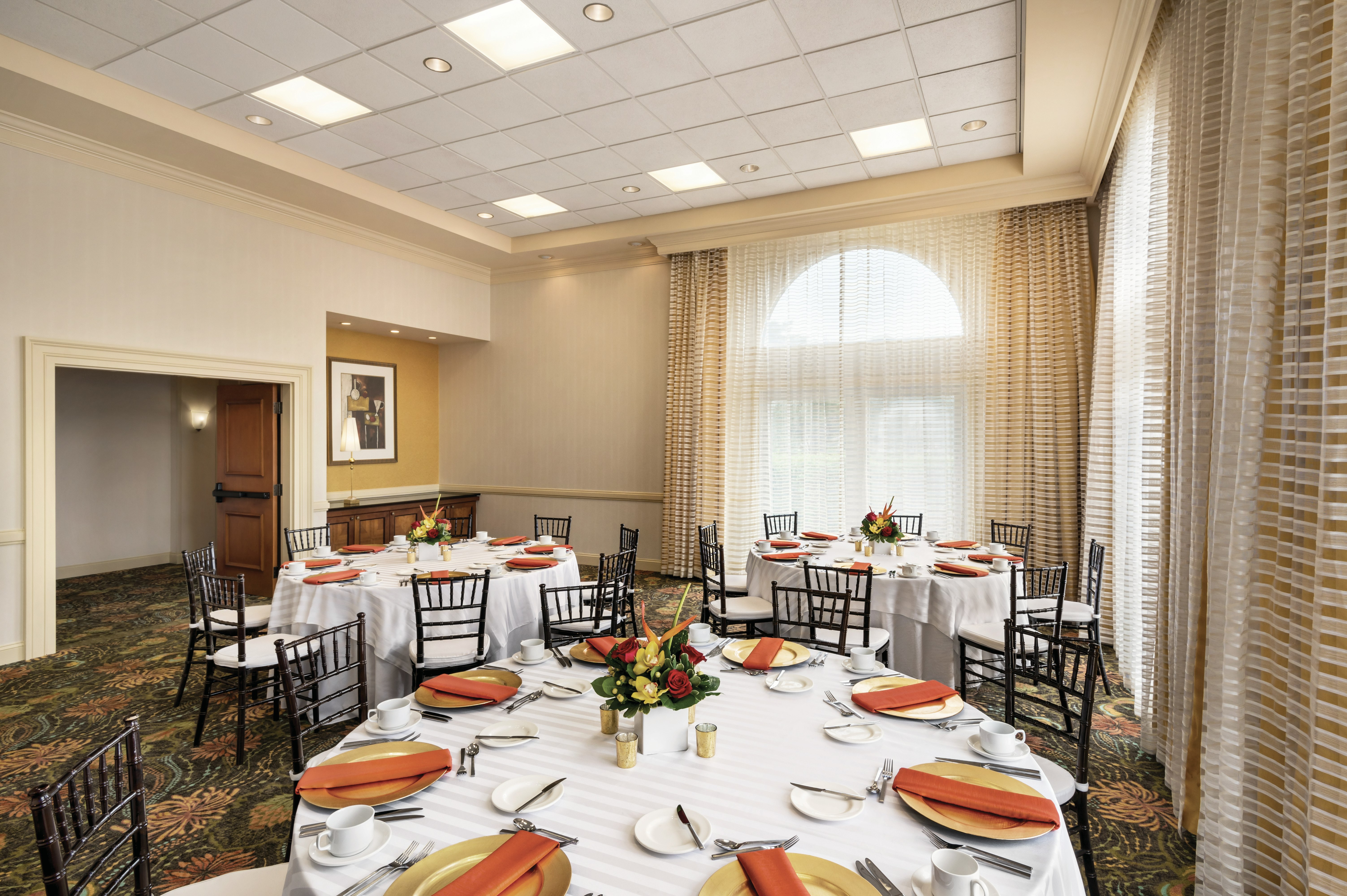 Hilton Naples 54/66