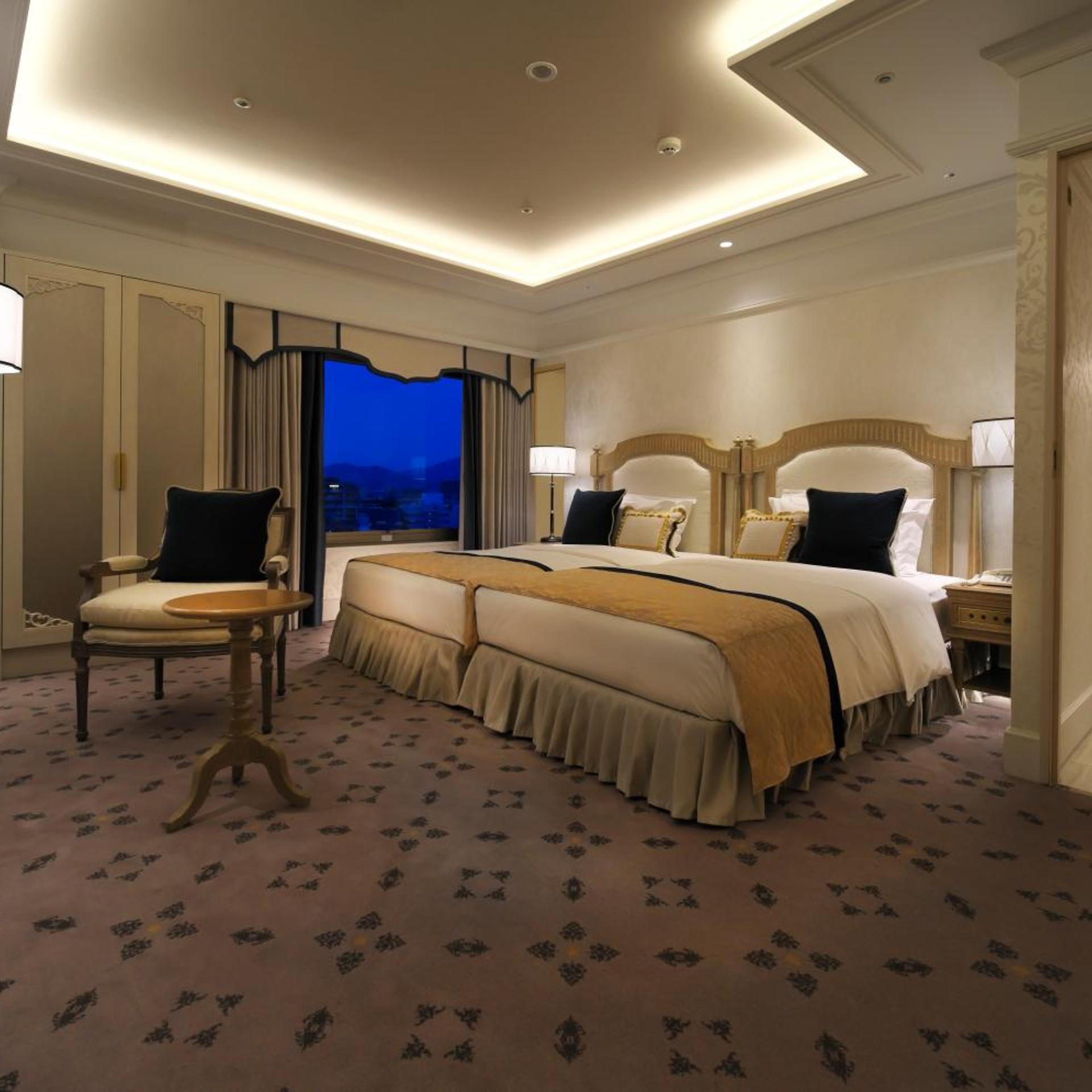 Princess, Suite