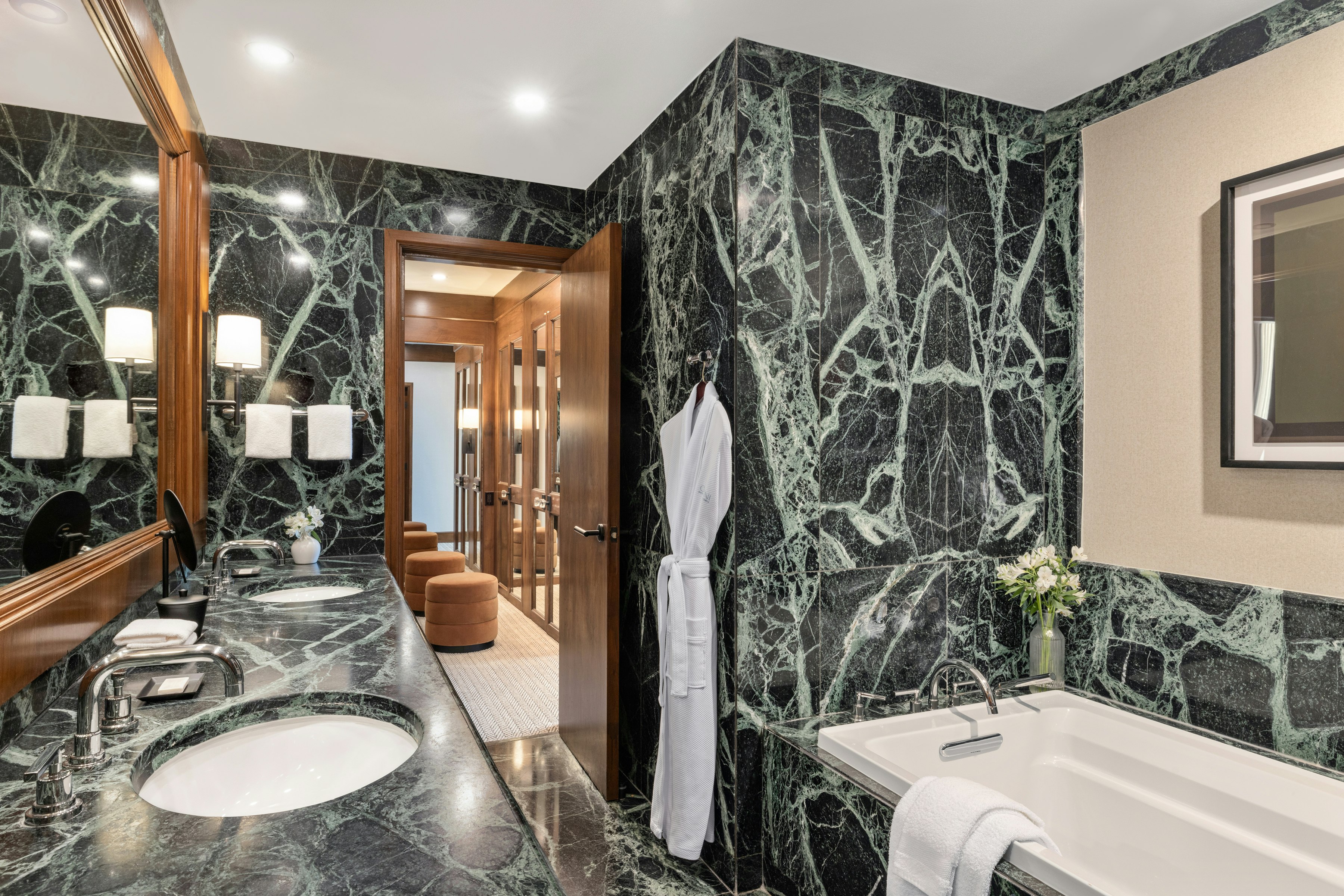 Omni Las Colinas Hotel 50/50