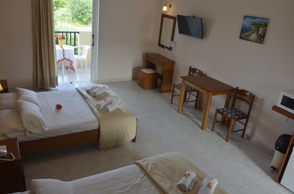 Jenny Hotel 13/50