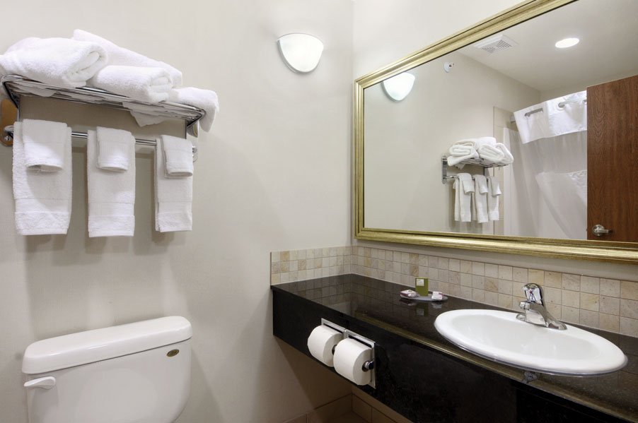 Weyburn Canalta Hotel 38/41