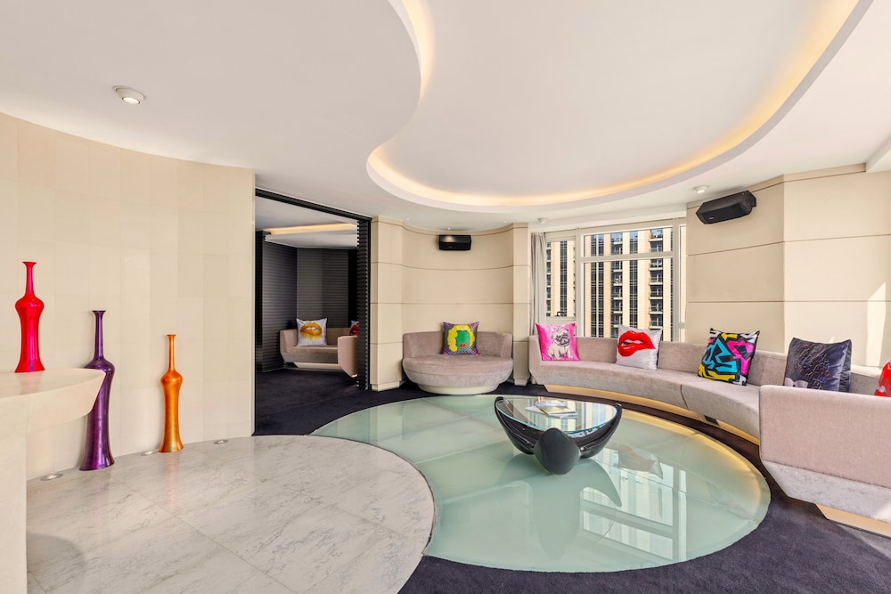 swimming pool spa