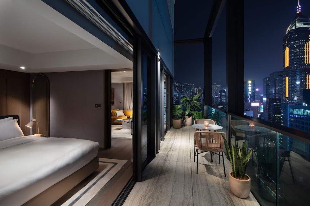 The Hari Hong Kong 24/51