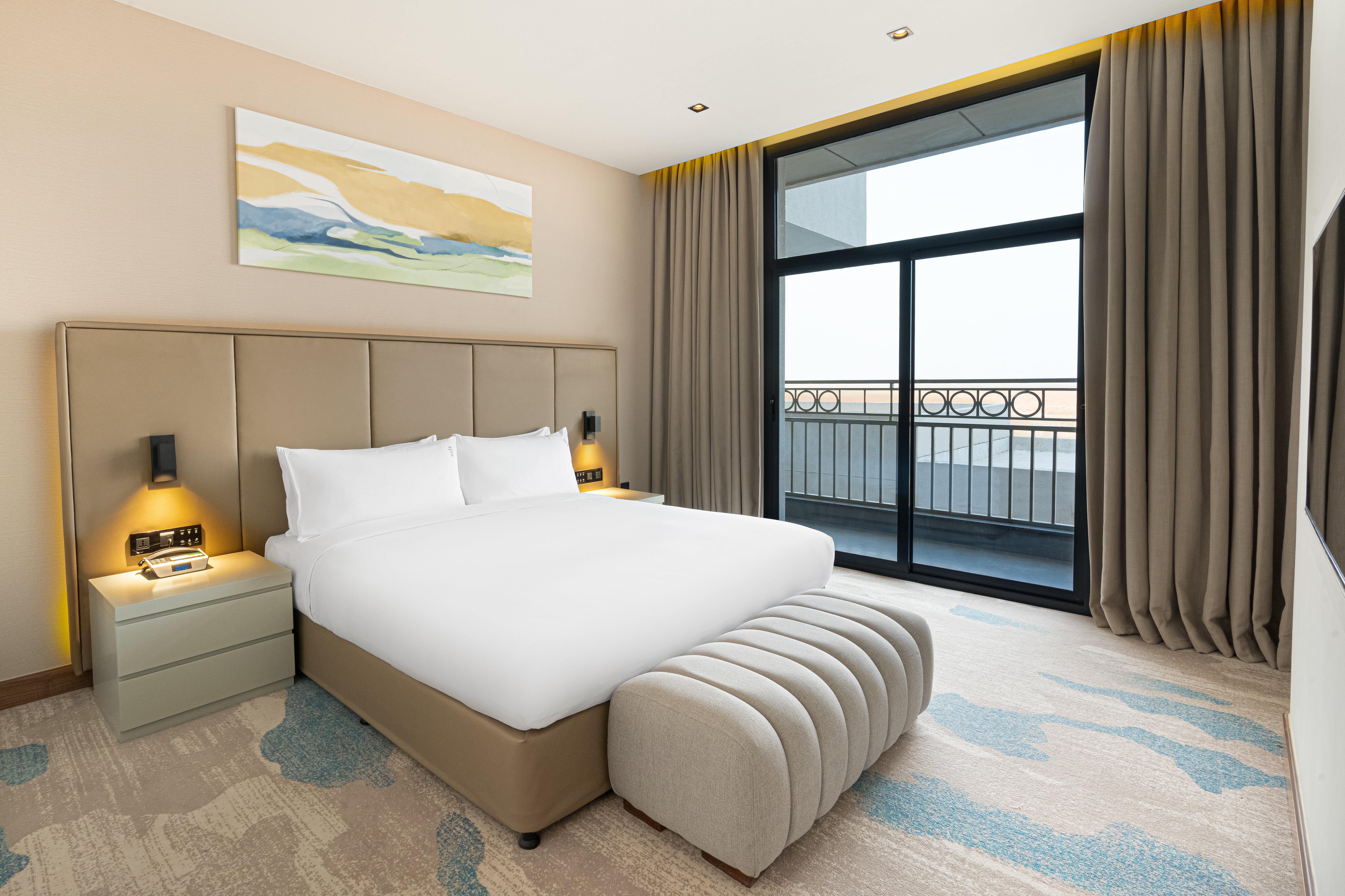 SUITE, KING BED, BALCONY