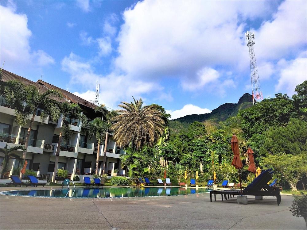 Chang Buri Resort And Spa 36/46