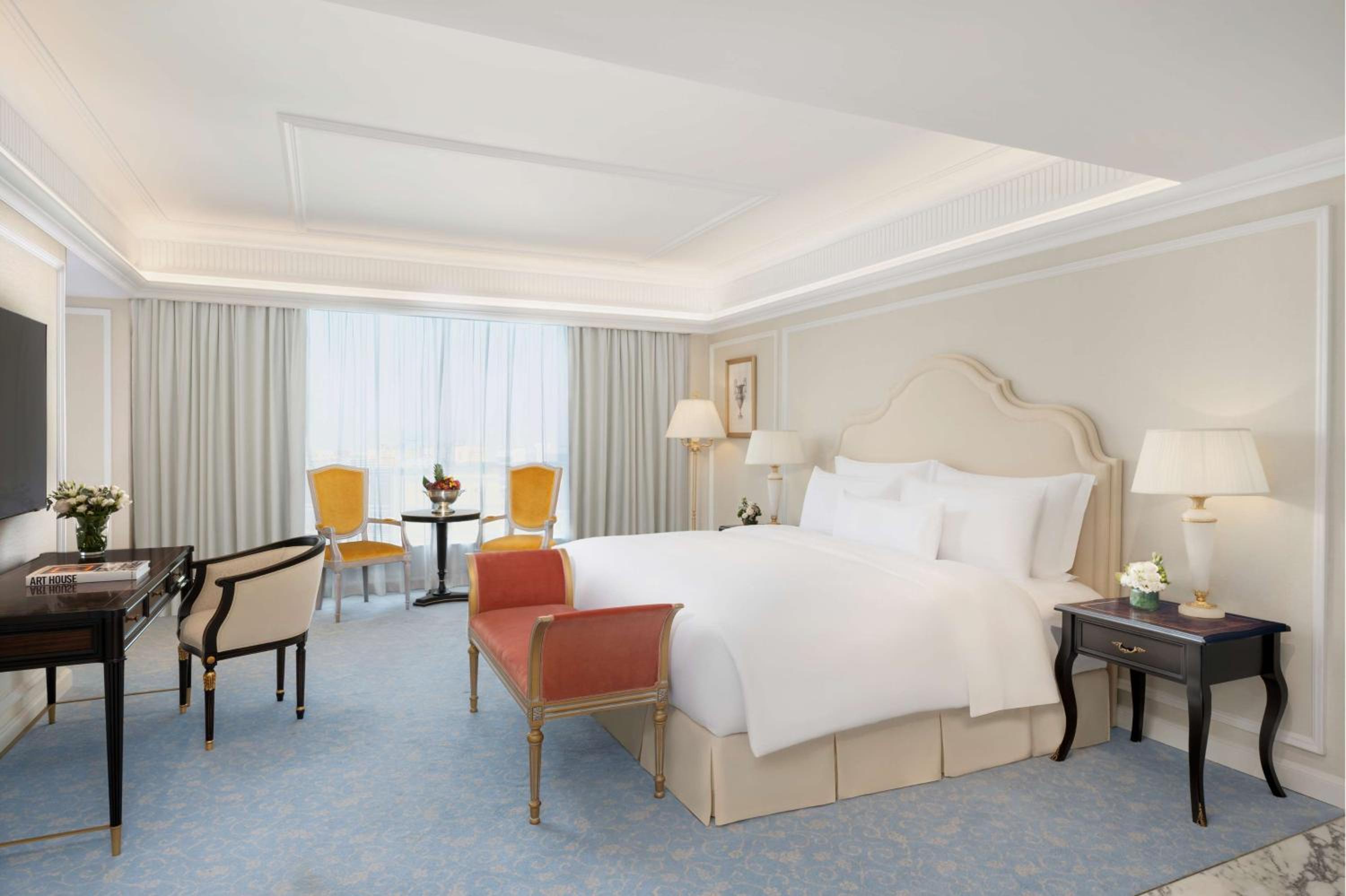 2 Bedrooms, Plaza, Suite, 2 King Beds