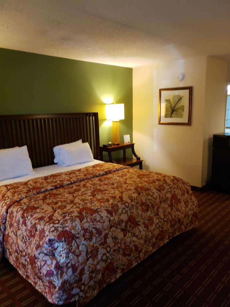 Select Inn Murfreesboro 34/60