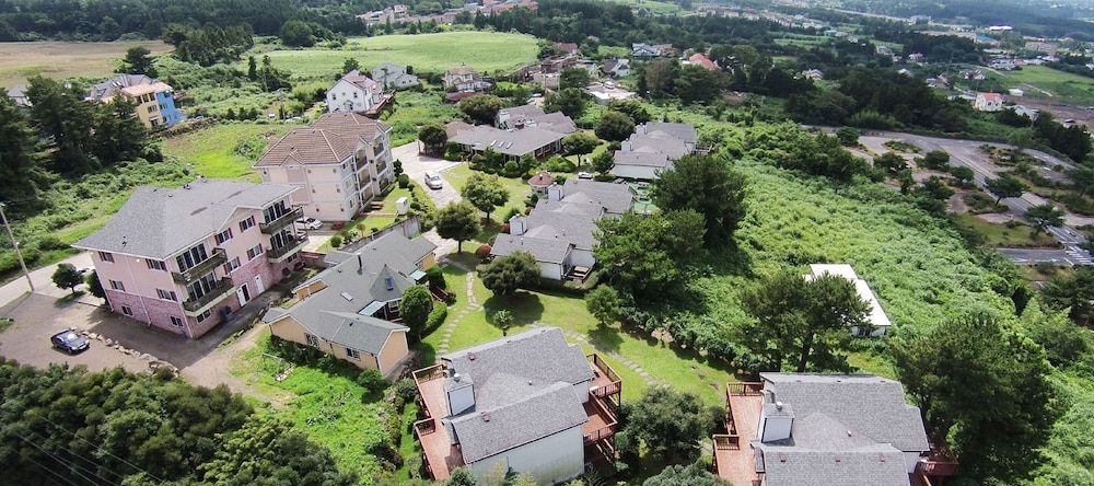 UTS Golf Village 41/50